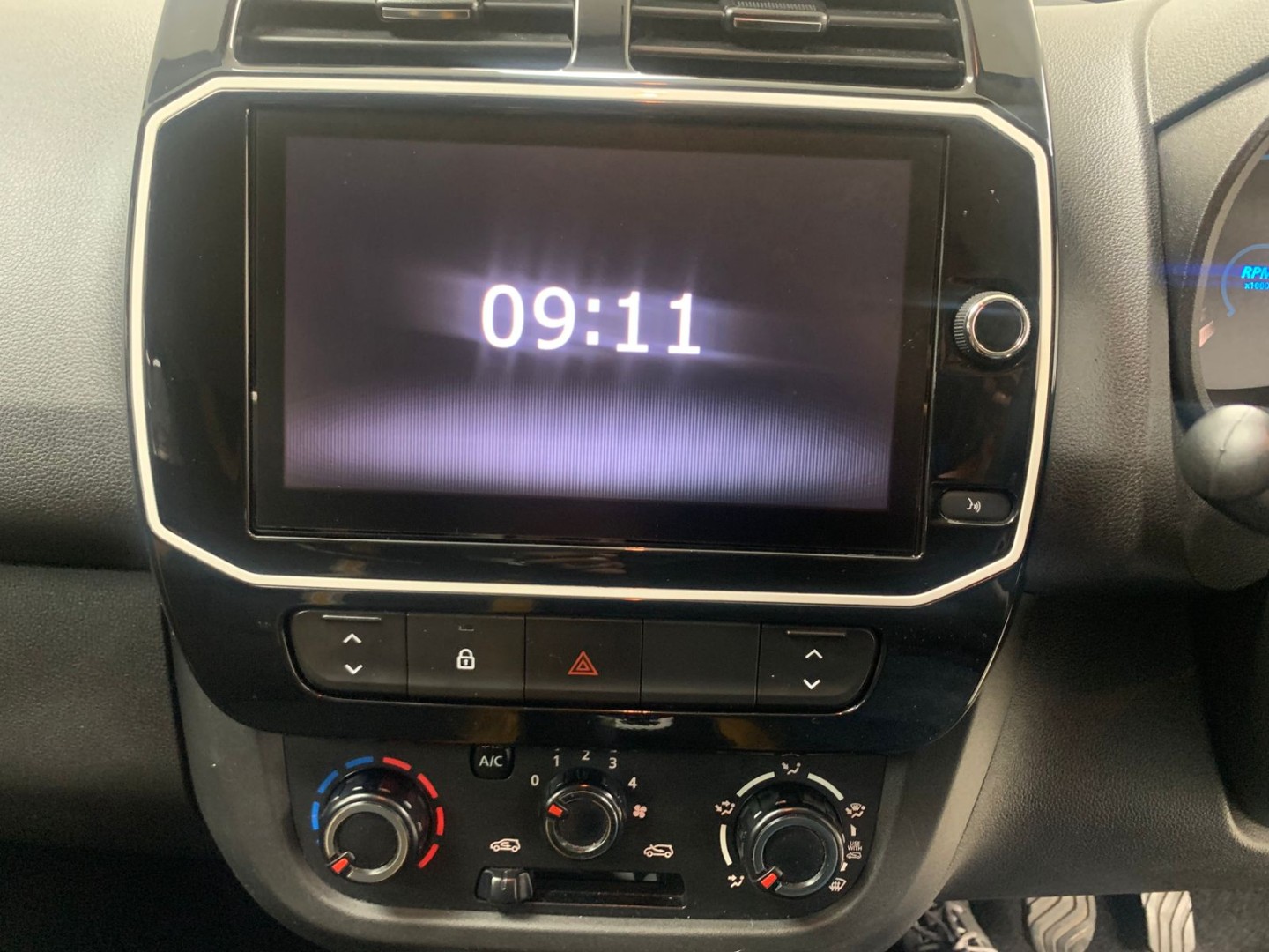 944bb64a-b5eb-4b05-b7f9-c3c43064586f