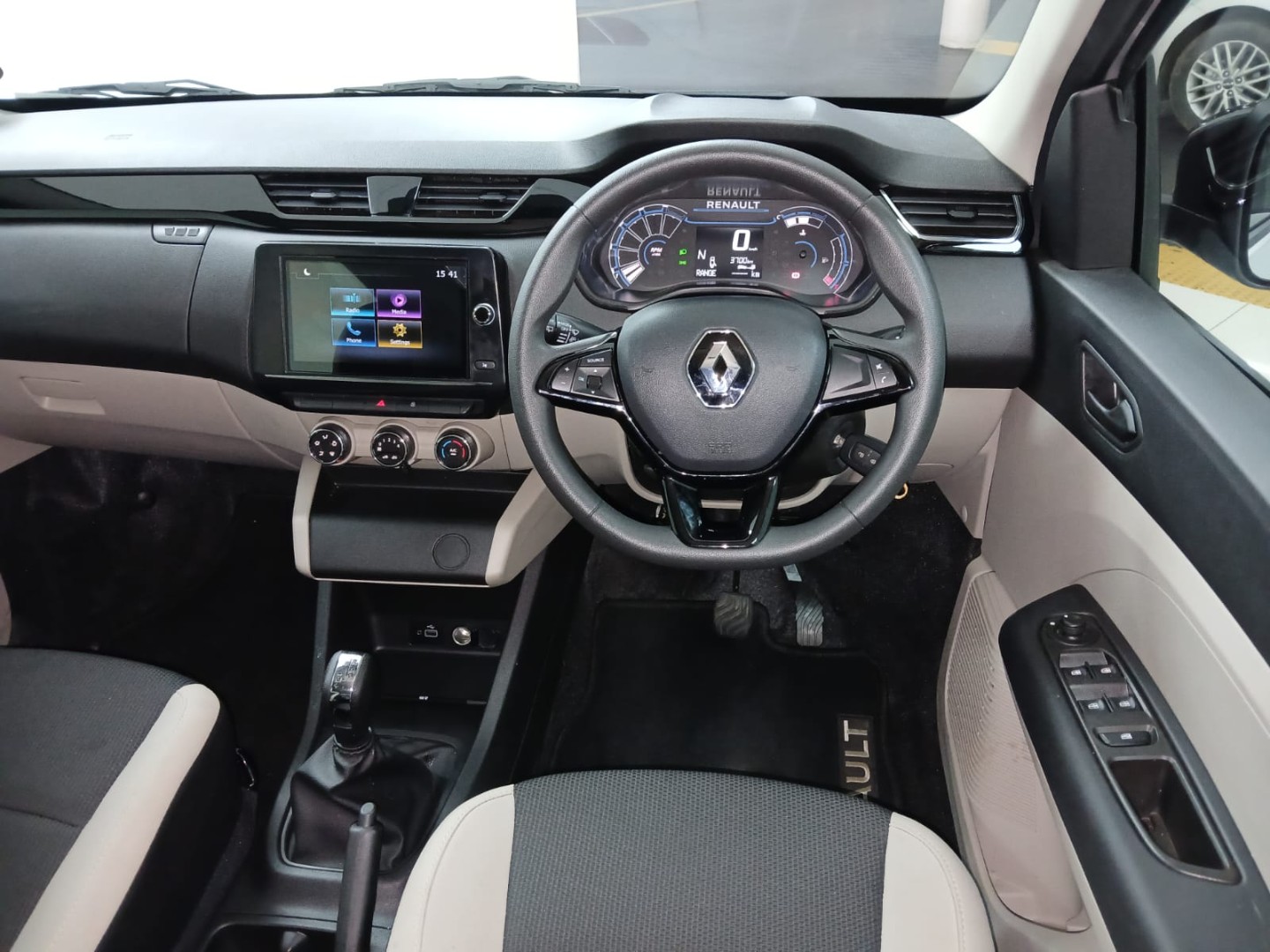 05e7d8db-fdcd-42ac-a885-6bfdb6cd2914