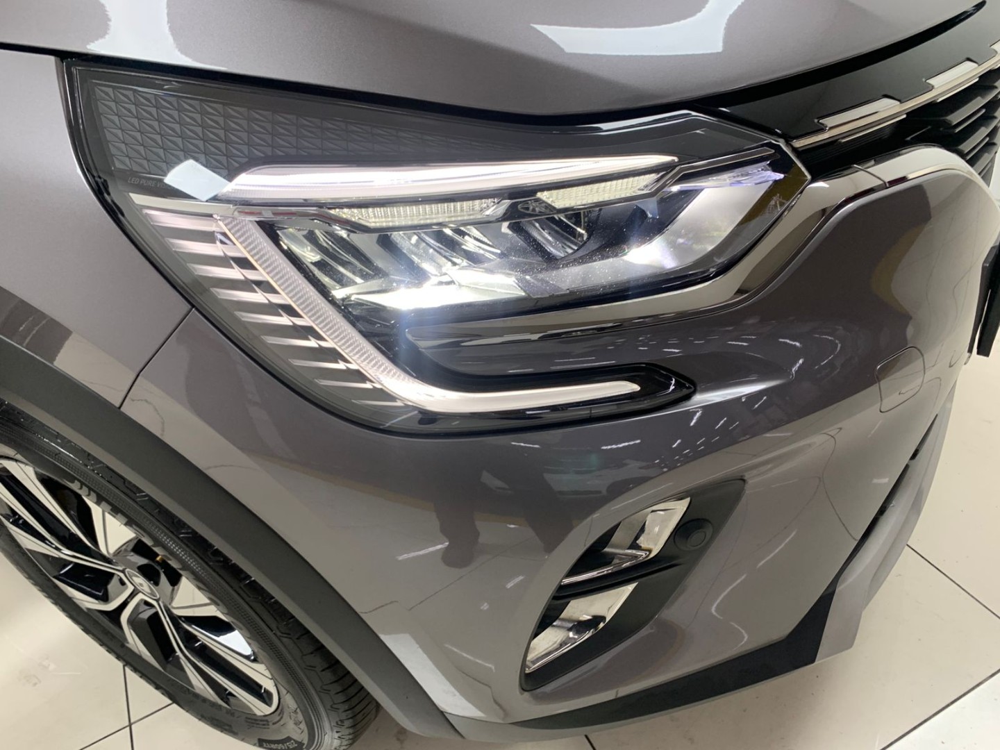 1e85e25e-d5b5-4d55-b3c7-d2c9973ffa1f