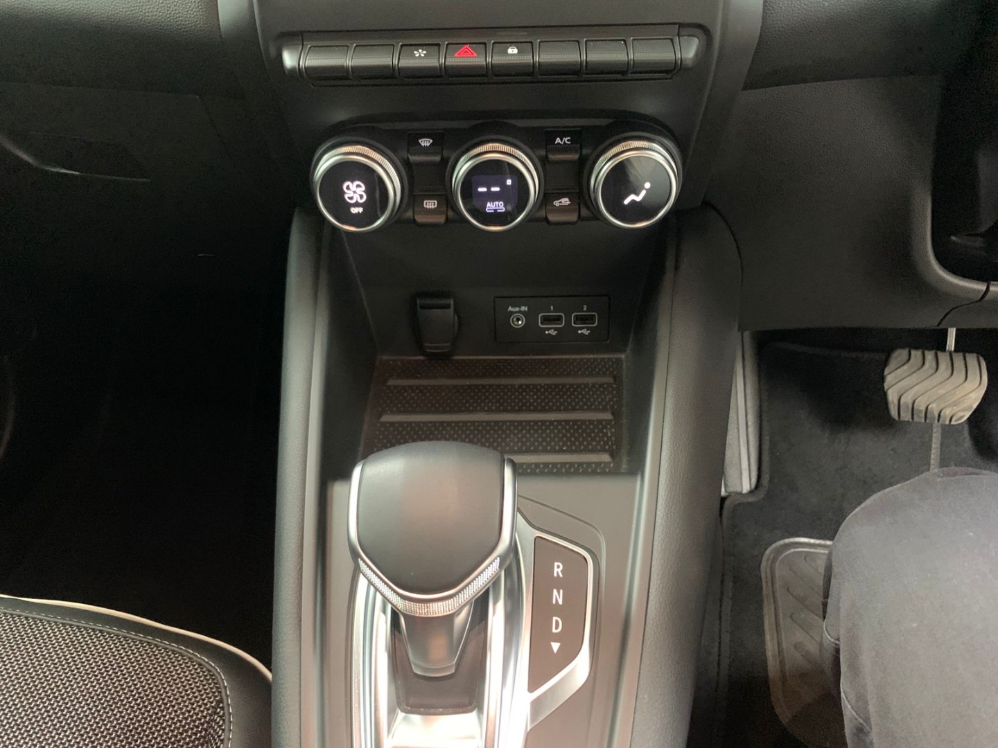 44f6ae6e-f5a3-4c6e-99ef-4c030cc923a8