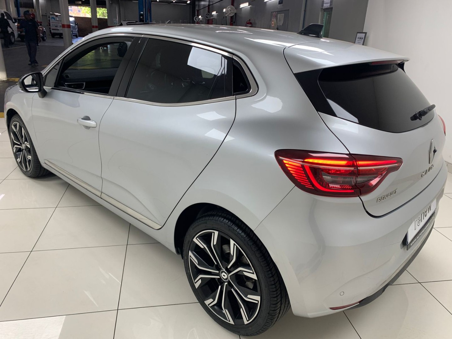 5d2a6ff7-0ba6-45d2-8e85-cfc966cad390