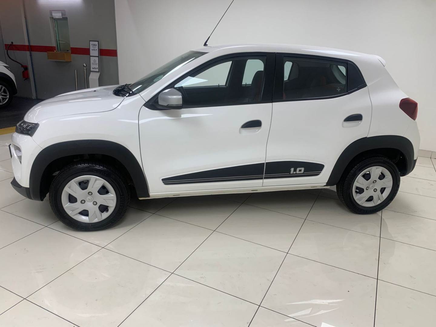 6dded9cc-215b-4035-a93e-8c414c564571