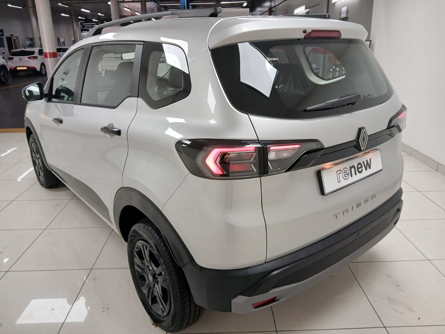 b1a24c7c-8cb6-46a6-ba4d-7f7892f44fda