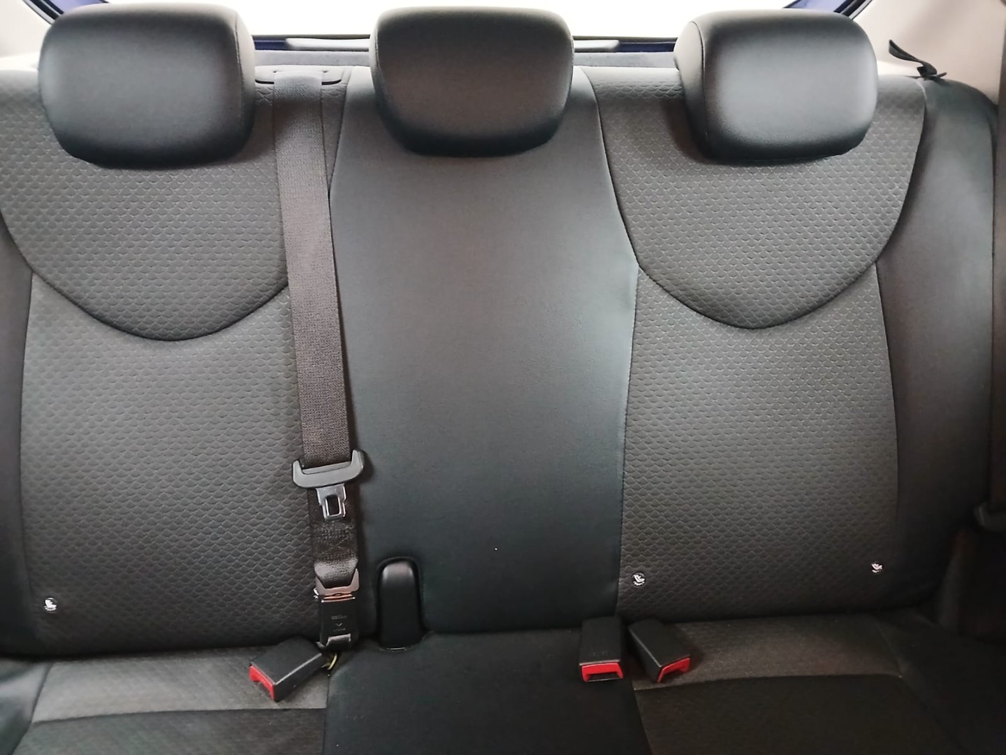 c2651990-907d-4669-8897-f4fb93e479b3