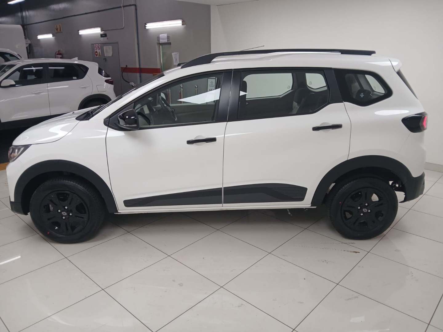 c3ff7e6f-3093-475d-9f9a-d9e08f439cc9