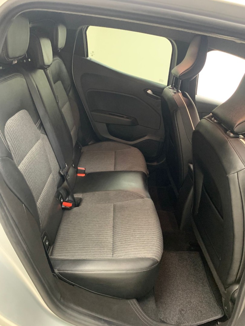 da708ffb-3b59-4dcd-b0c9-9b33a557dfde