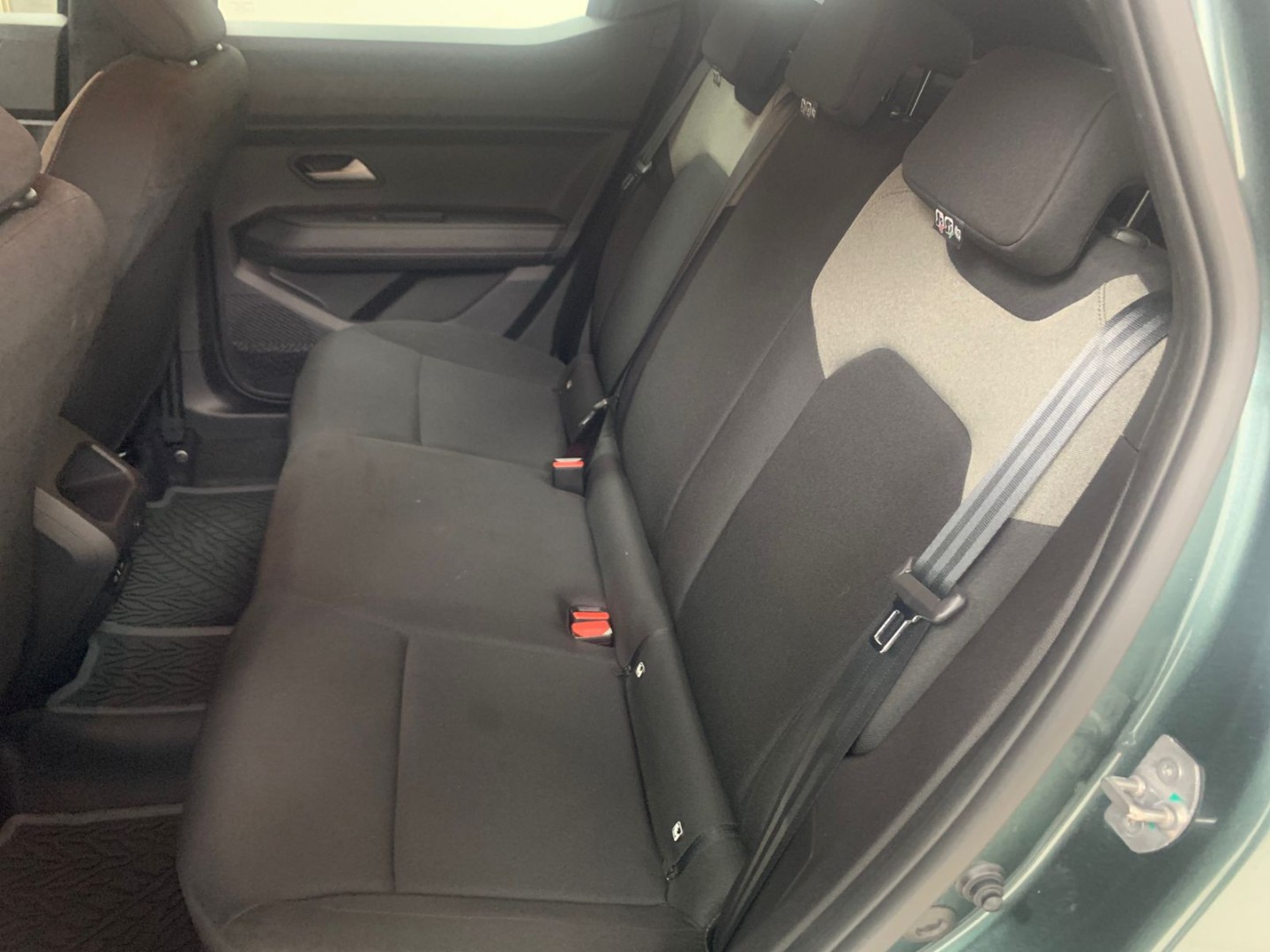 ec5eaba3-cbac-4317-8629-24698fb073f8