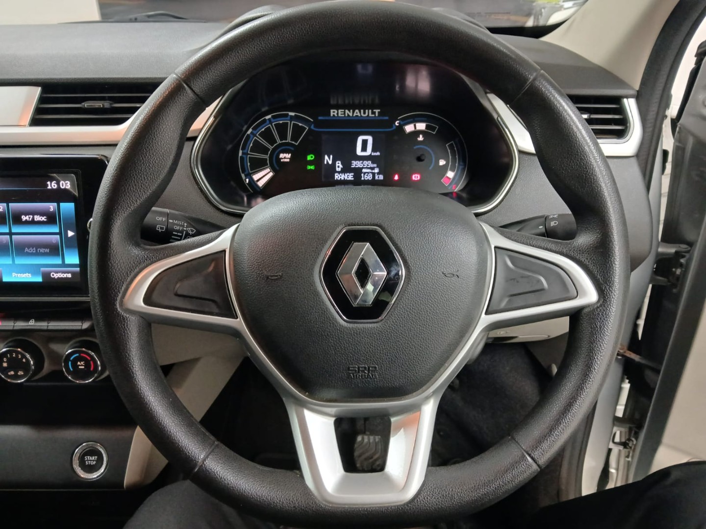 ef3a2e19-c21b-41bd-983c-1236b6fee8a3