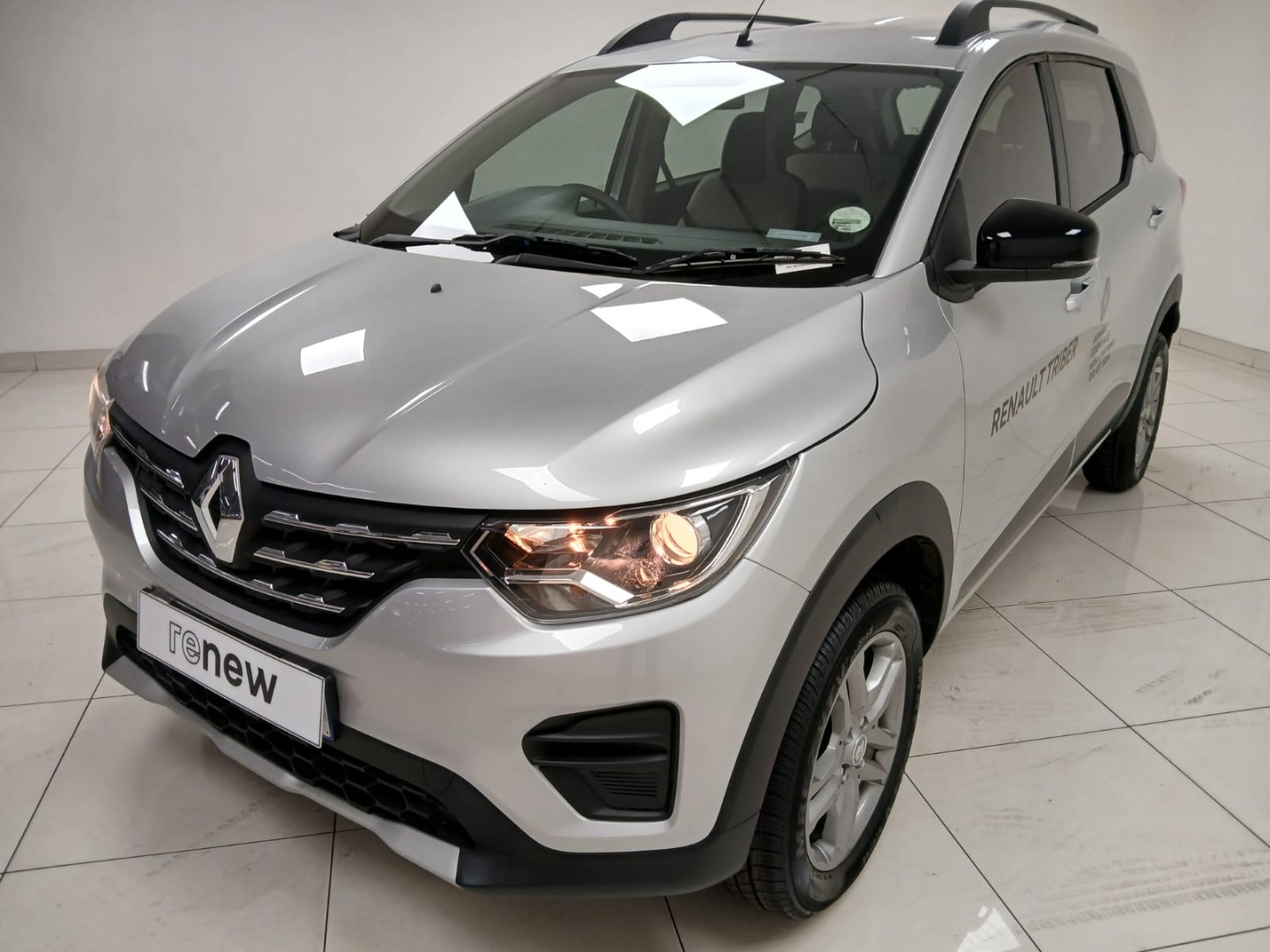 f56d557b-4abd-4a3c-a8b1-dbb9dd5c38b4