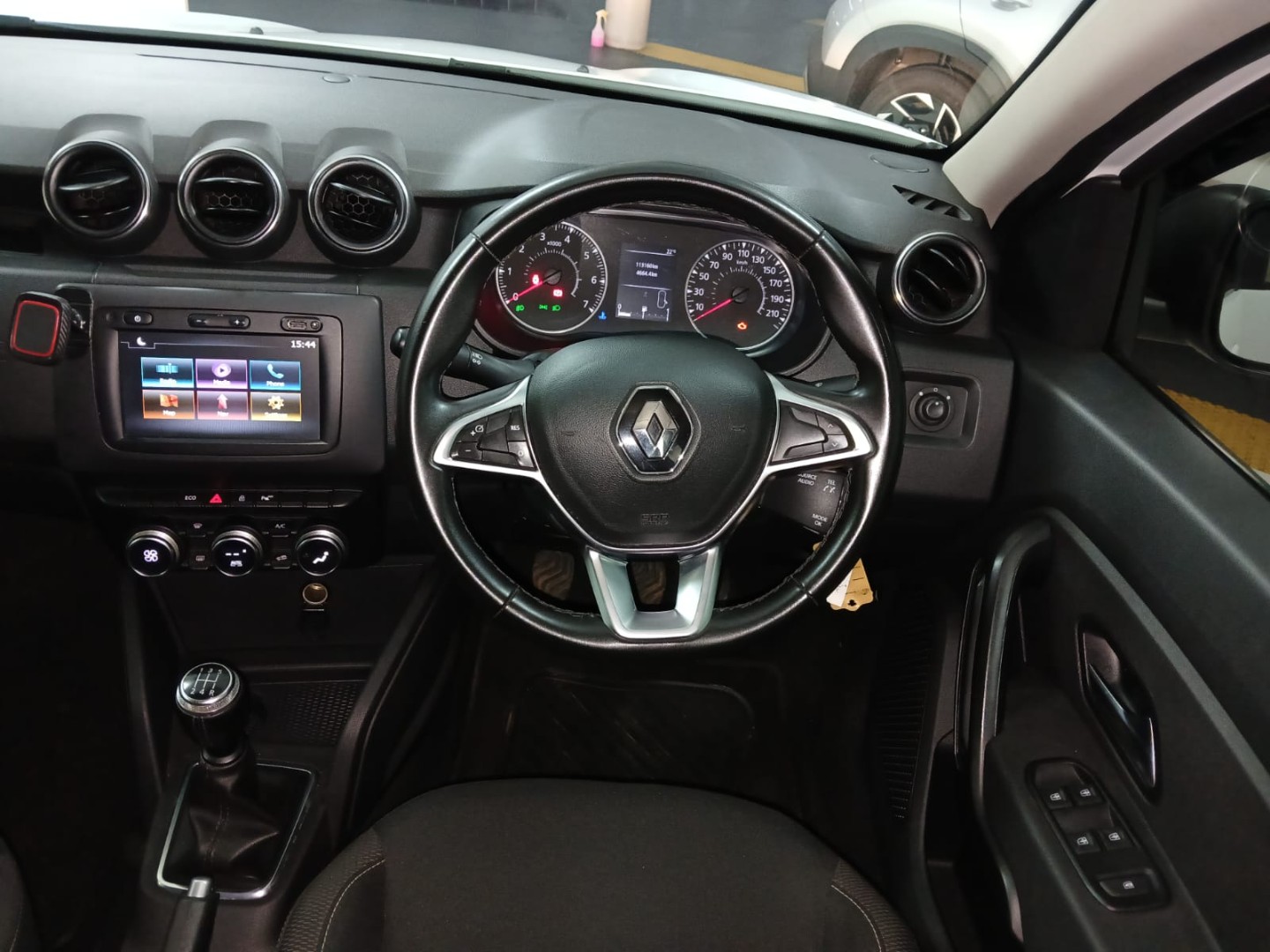 28cdbadf-6a25-4892-a54e-b842227ec2c4