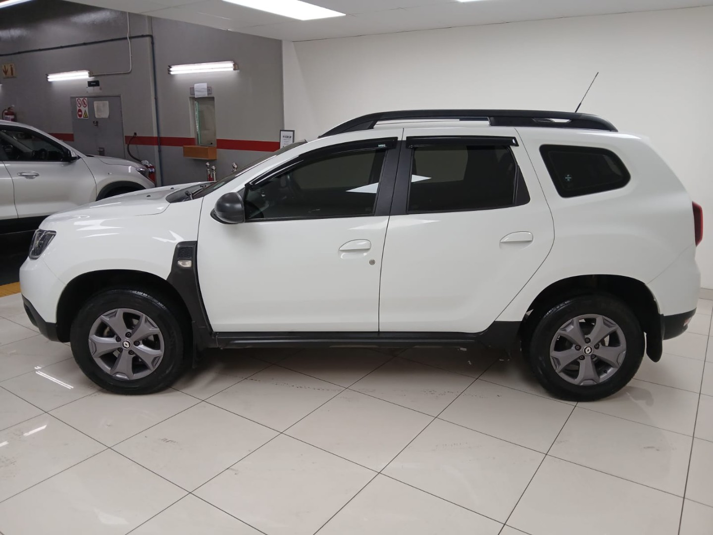 482a6475-c00d-40d4-aa20-02bc32fa261e