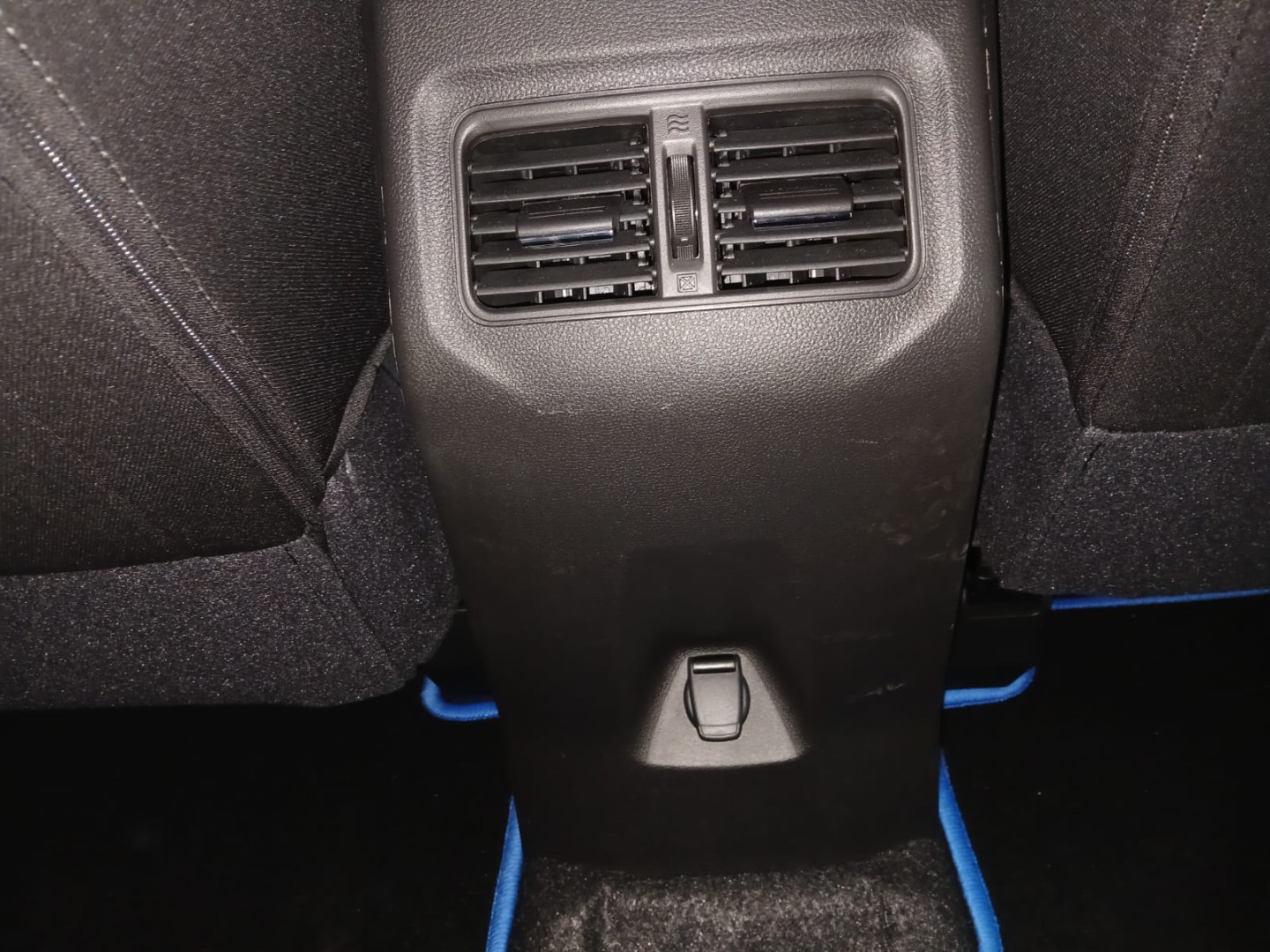 984b2cc5-4ad2-413e-97df-f49176bfb9a3