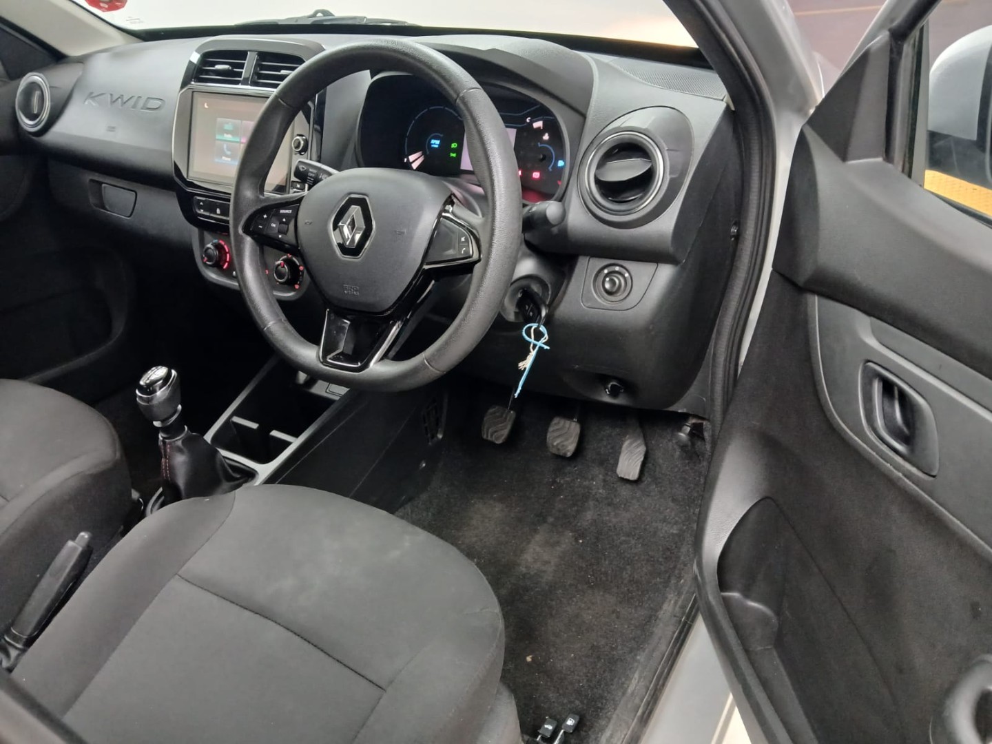 a4e0273b-a66a-4c48-ab2b-c9b85a8deae6