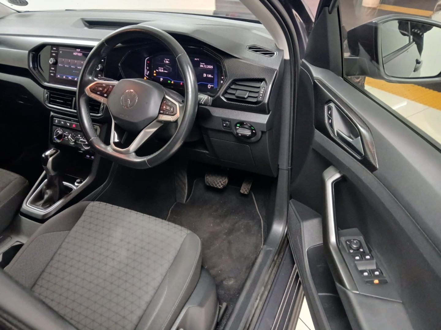 b73e7c16-8636-4c4c-9fb9-b064298d5554