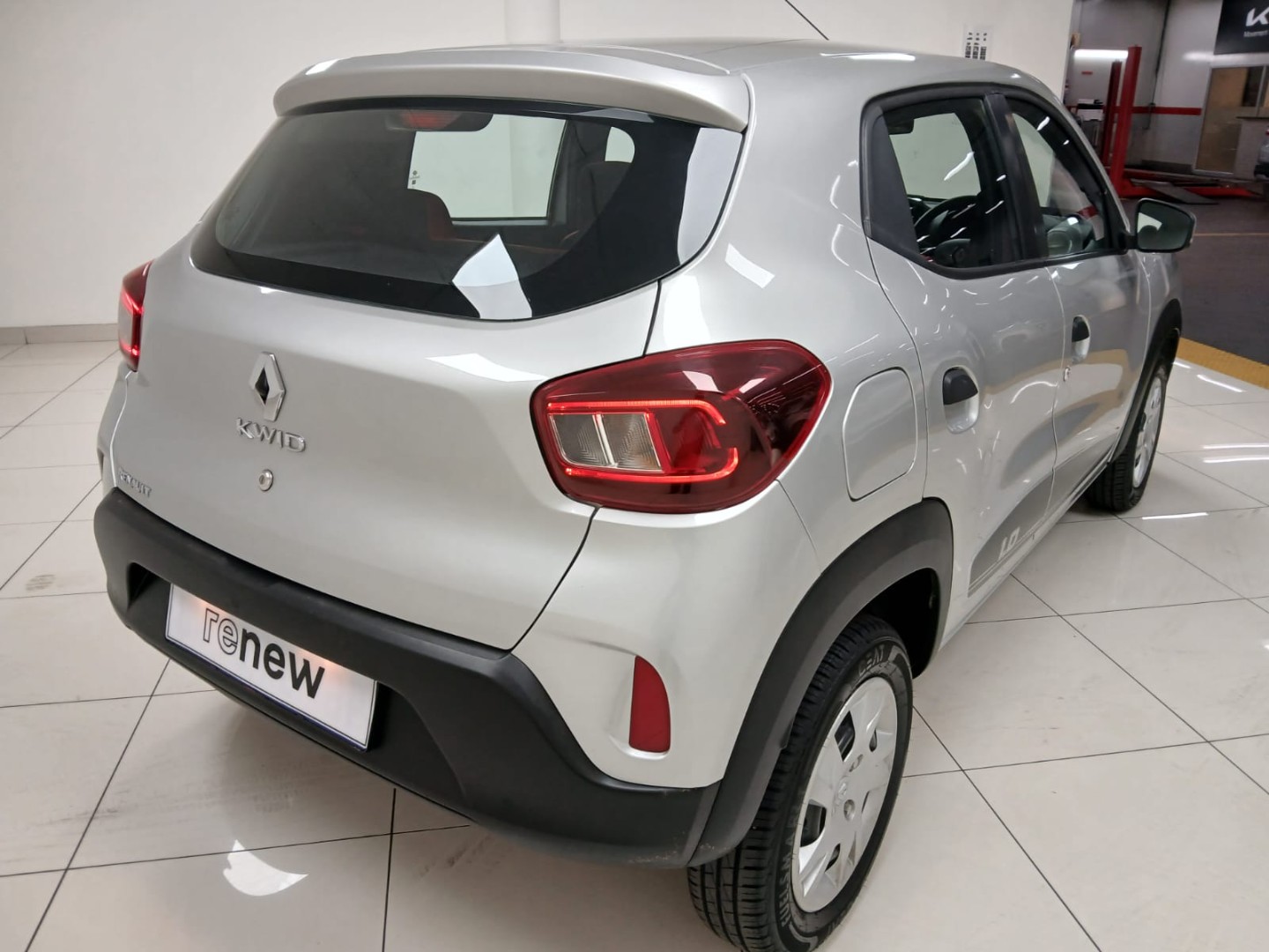 e1a1e363-0ca8-402a-967f-e751bd1d7e1b