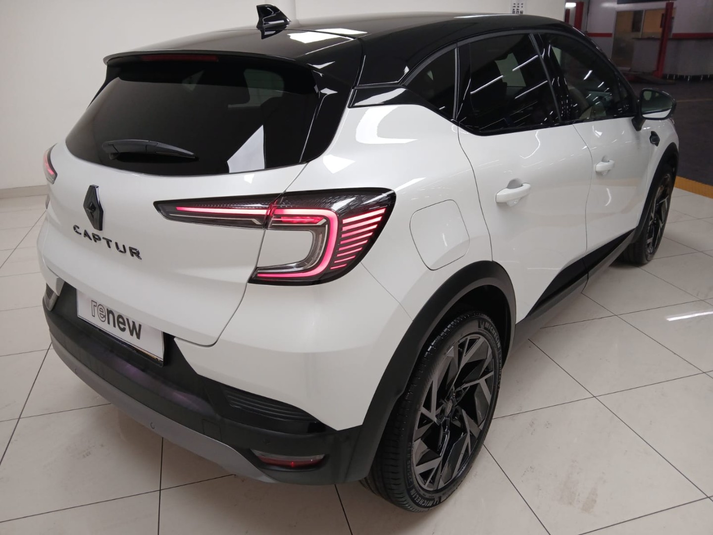 e5d0dcca-1933-4888-8fa4-c5da10b404e0