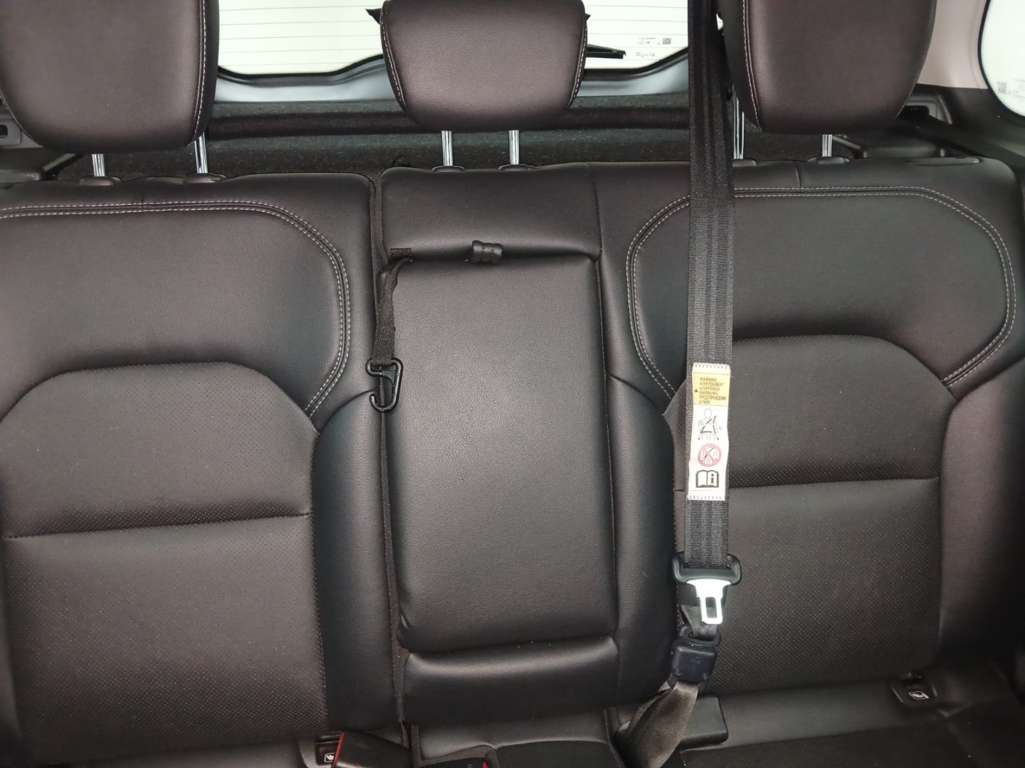 14181055-b533-4a99-806f-72930f7a96b0