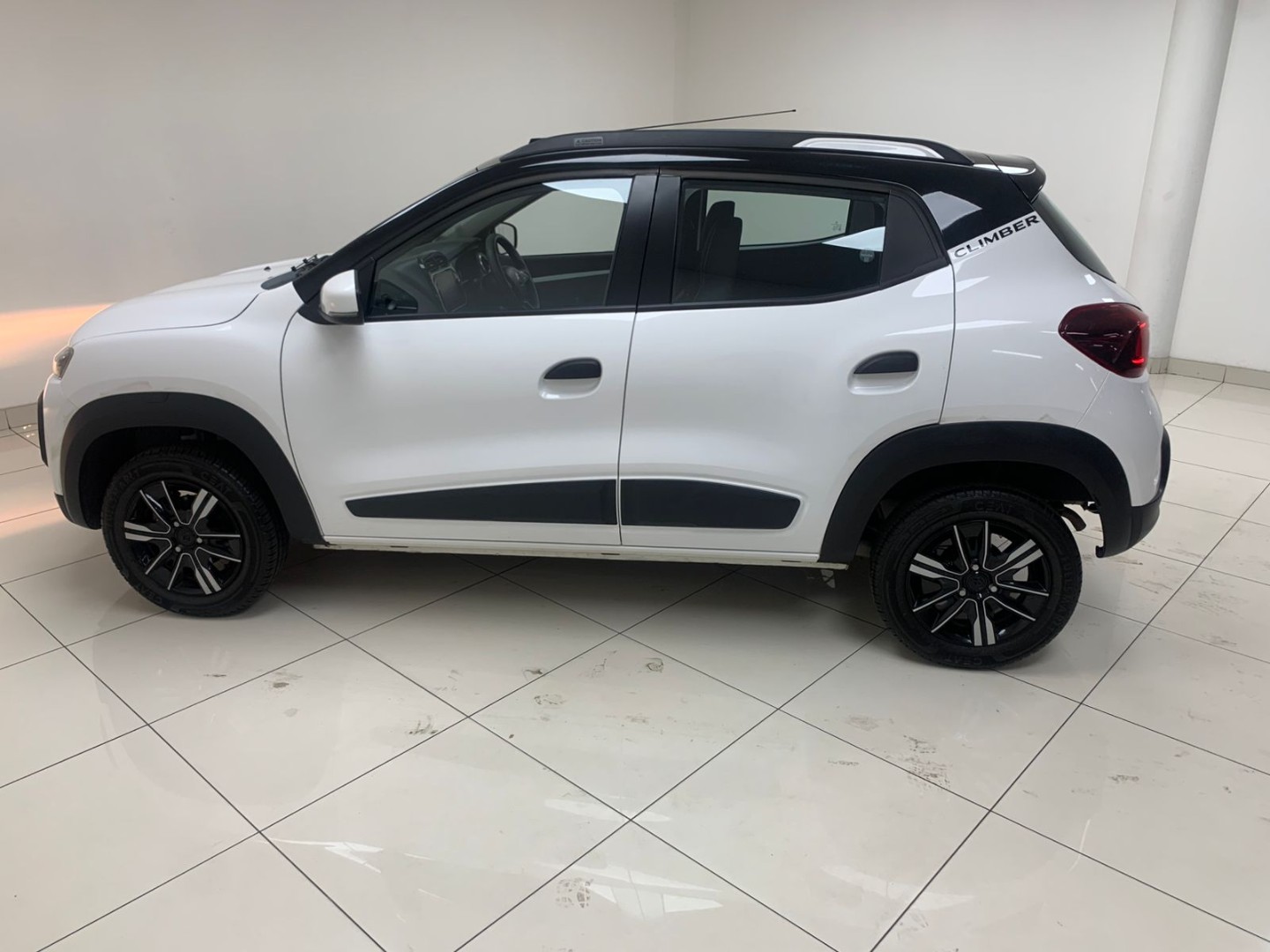 44a5266d-65ff-4f67-a363-4173d10c6323