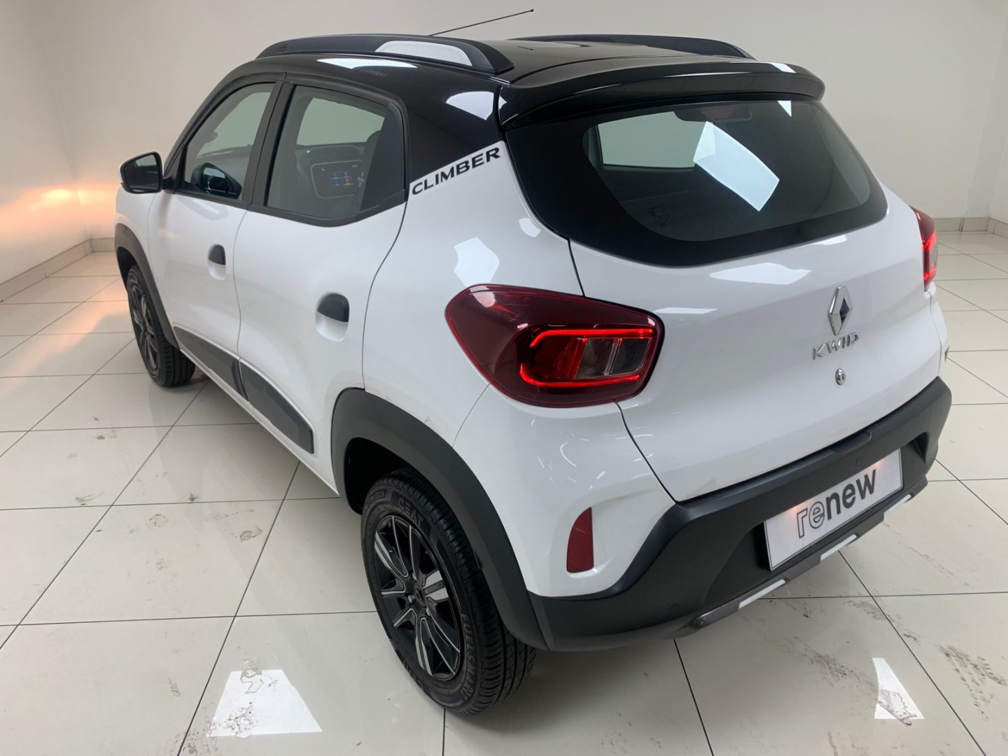 97f404a2-0206-4185-89ff-67173e7112fe