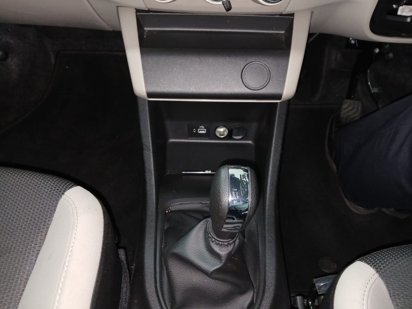 b0fae8b8-1b88-4f5a-8acf-752aa10e5c4f