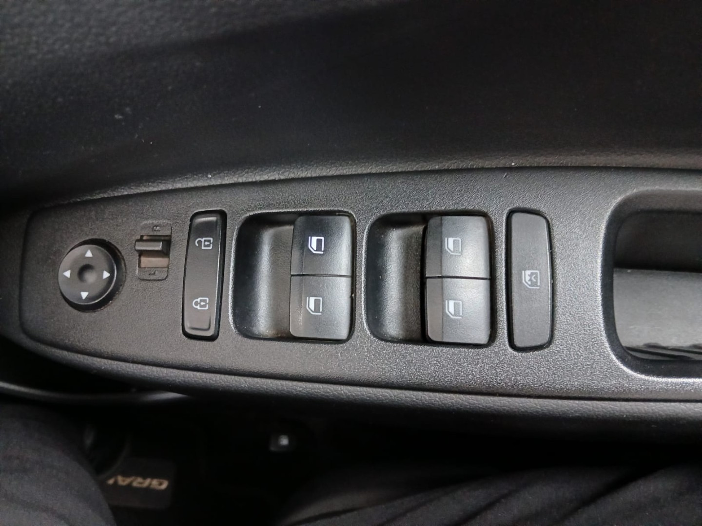 e04e3c57-afd0-4382-bcc7-44a02dc8bac1