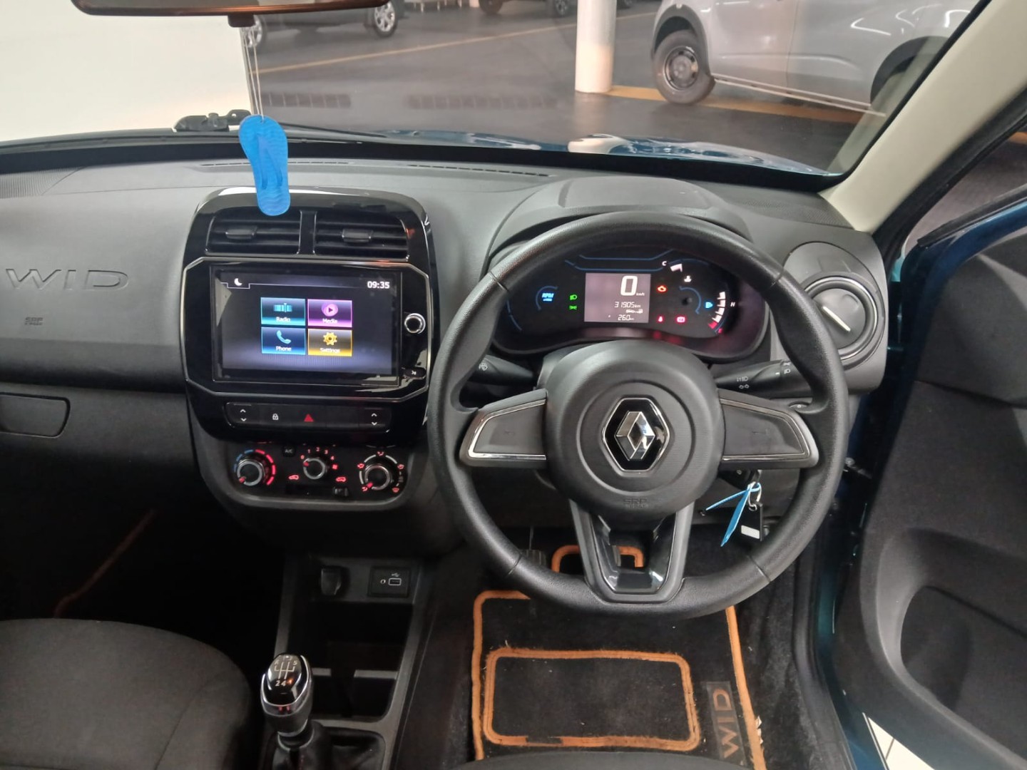 1af2741b-9073-4ff0-be82-e1c0d91c0ff7