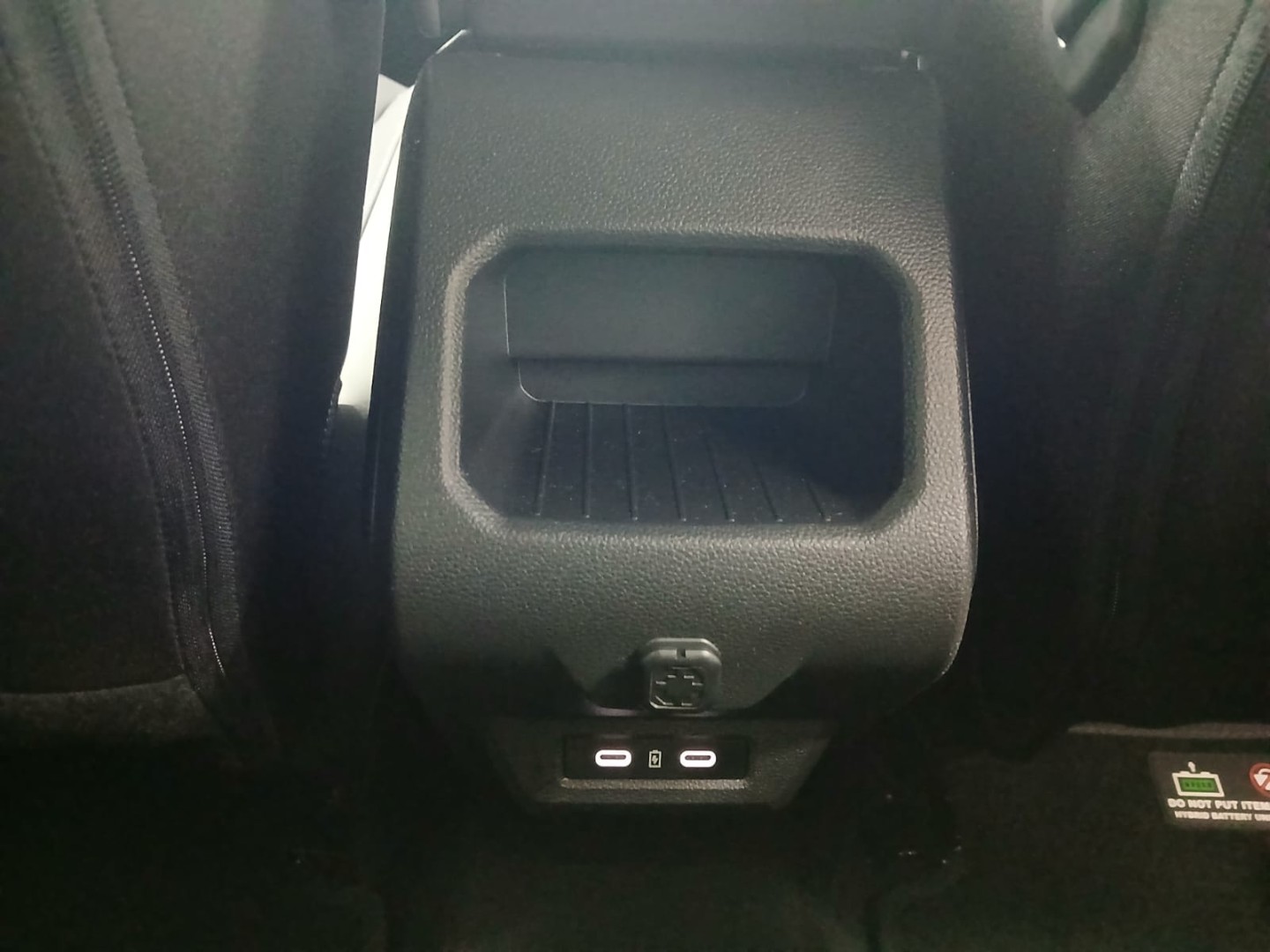 1f1d35c3-5fca-468b-8aa5-cca6fcec9c27