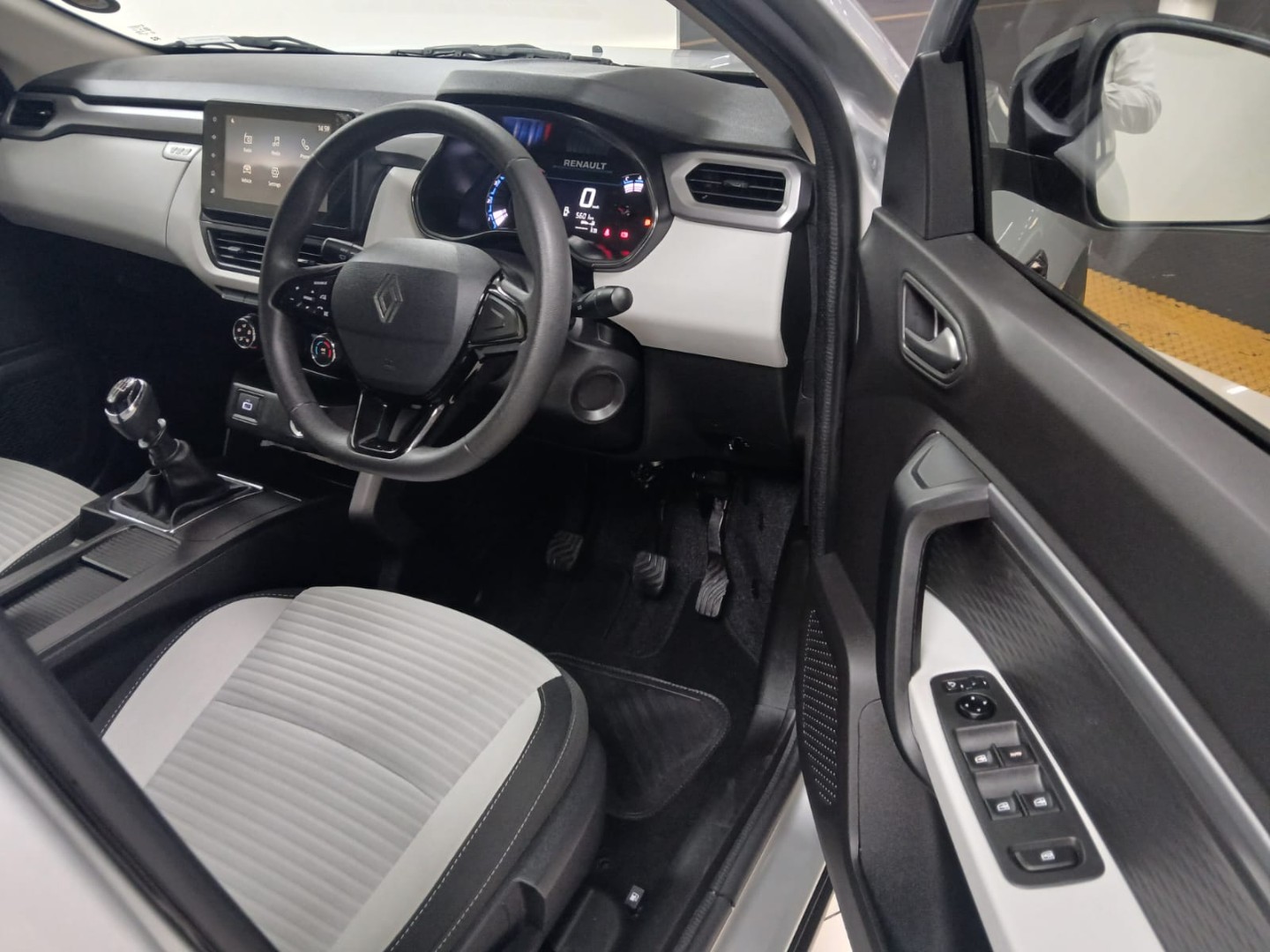 6f391115-86e5-4110-80f8-821aeb812352