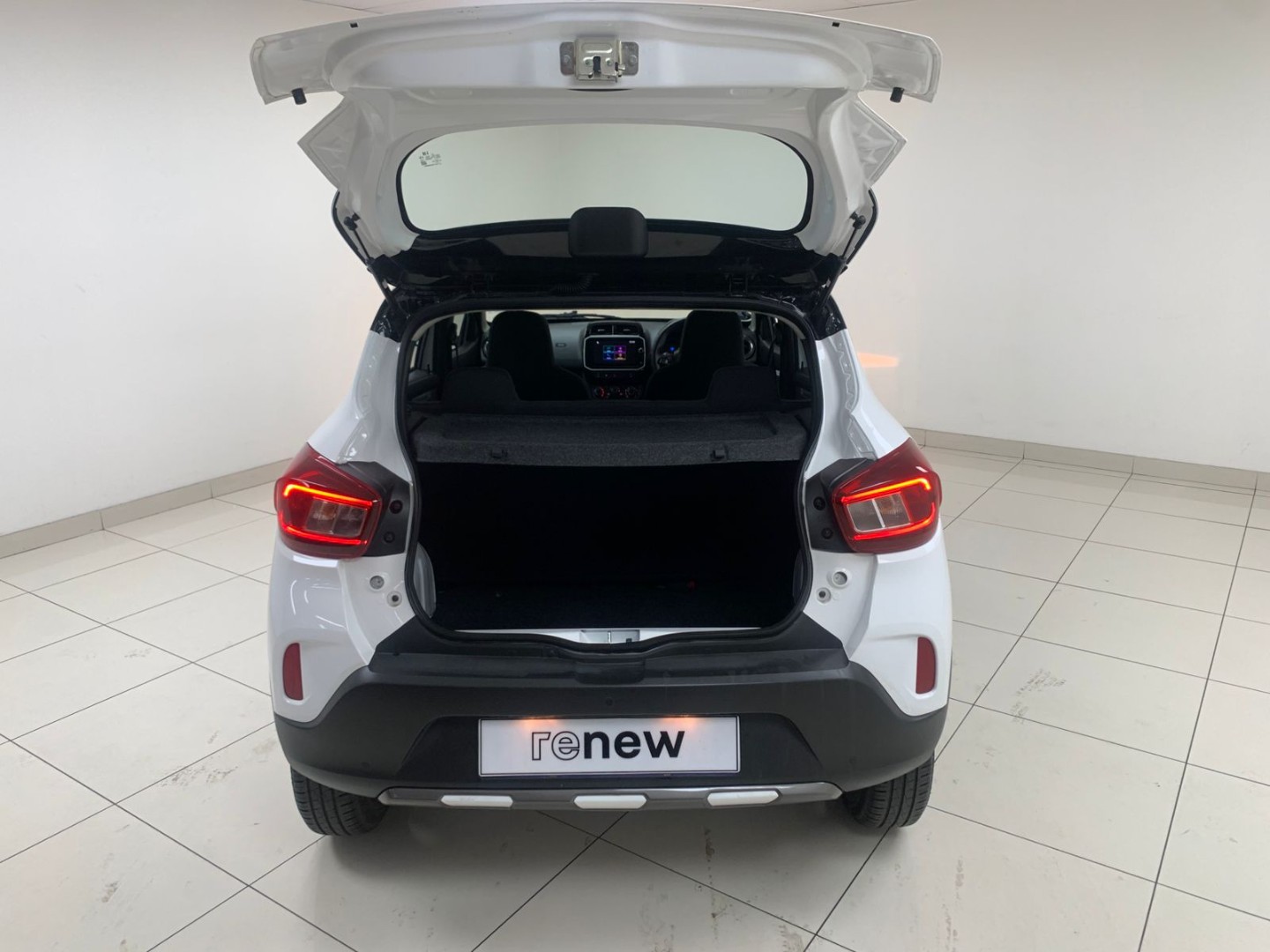 aac90f1d-d399-4d76-b01a-7894d1e51e73