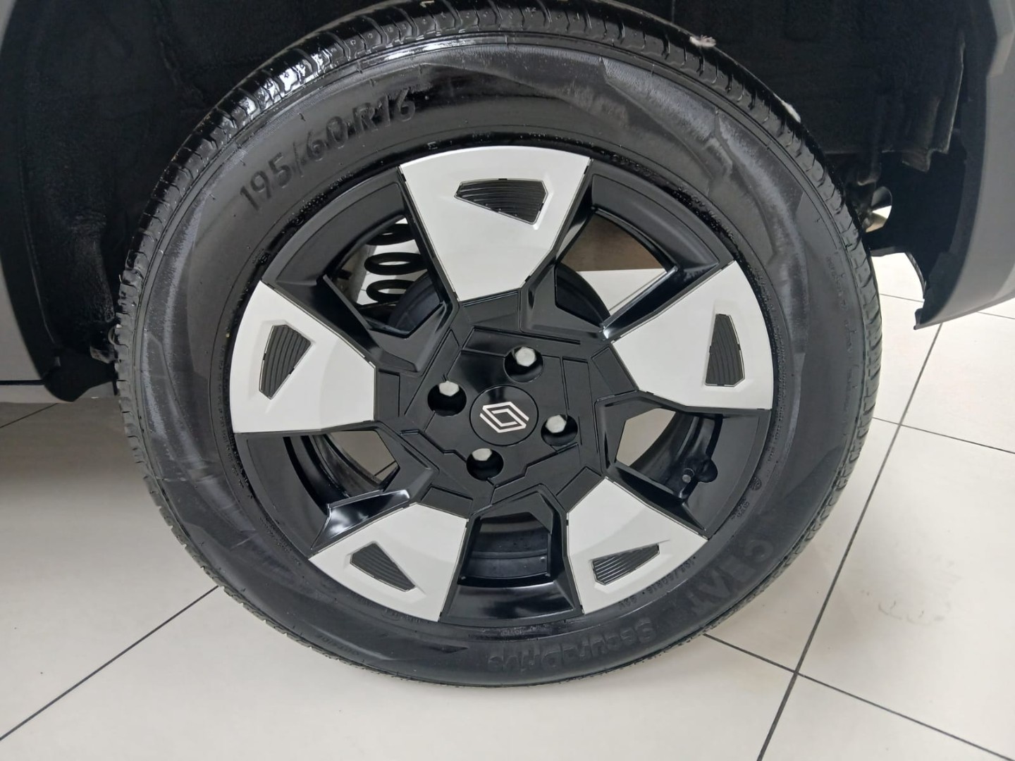 bb5737dd-29a8-4021-98fe-b60b766ea8bf