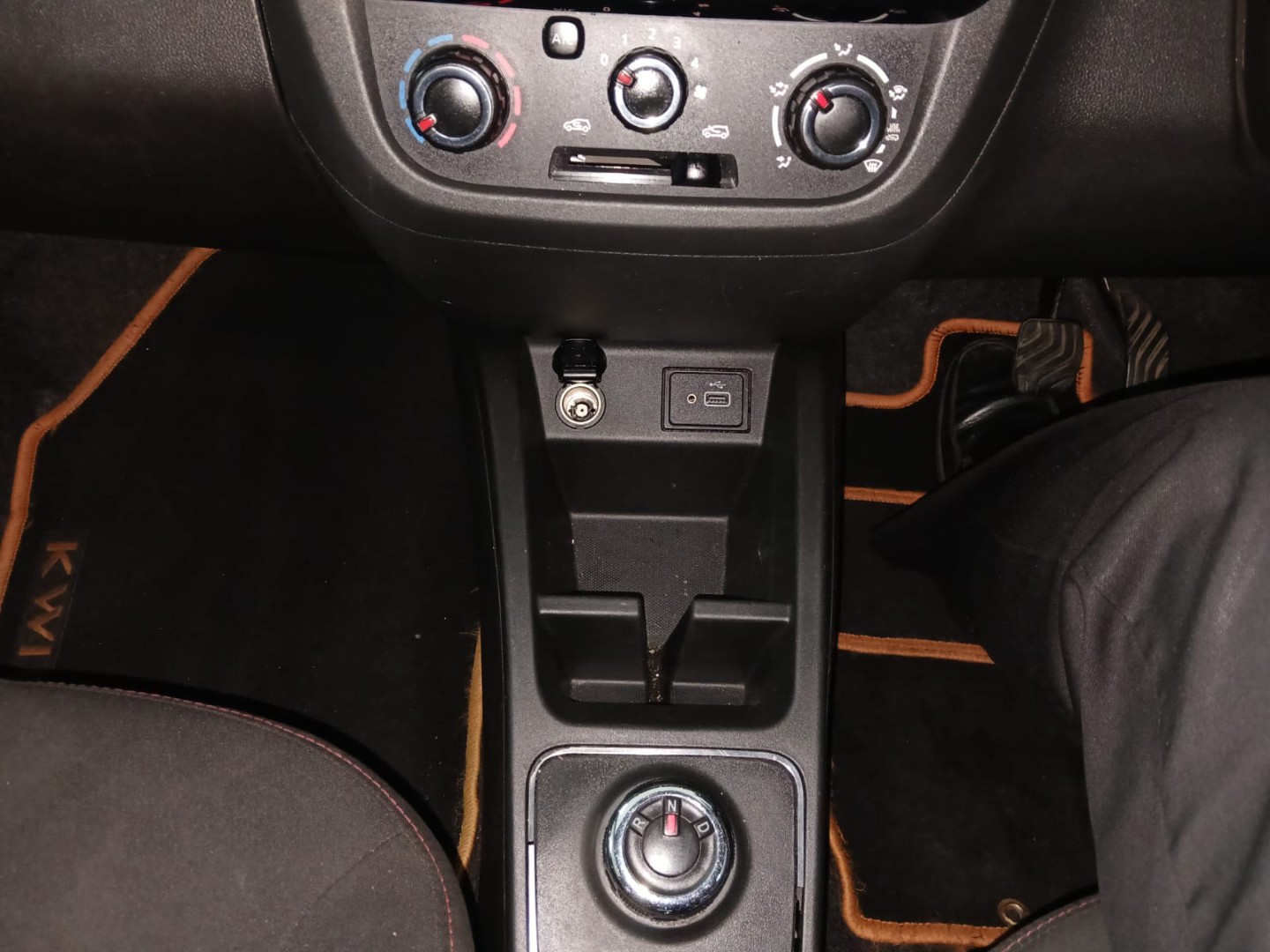 23a53c7b-ad76-498f-95c6-291fecd3ad45