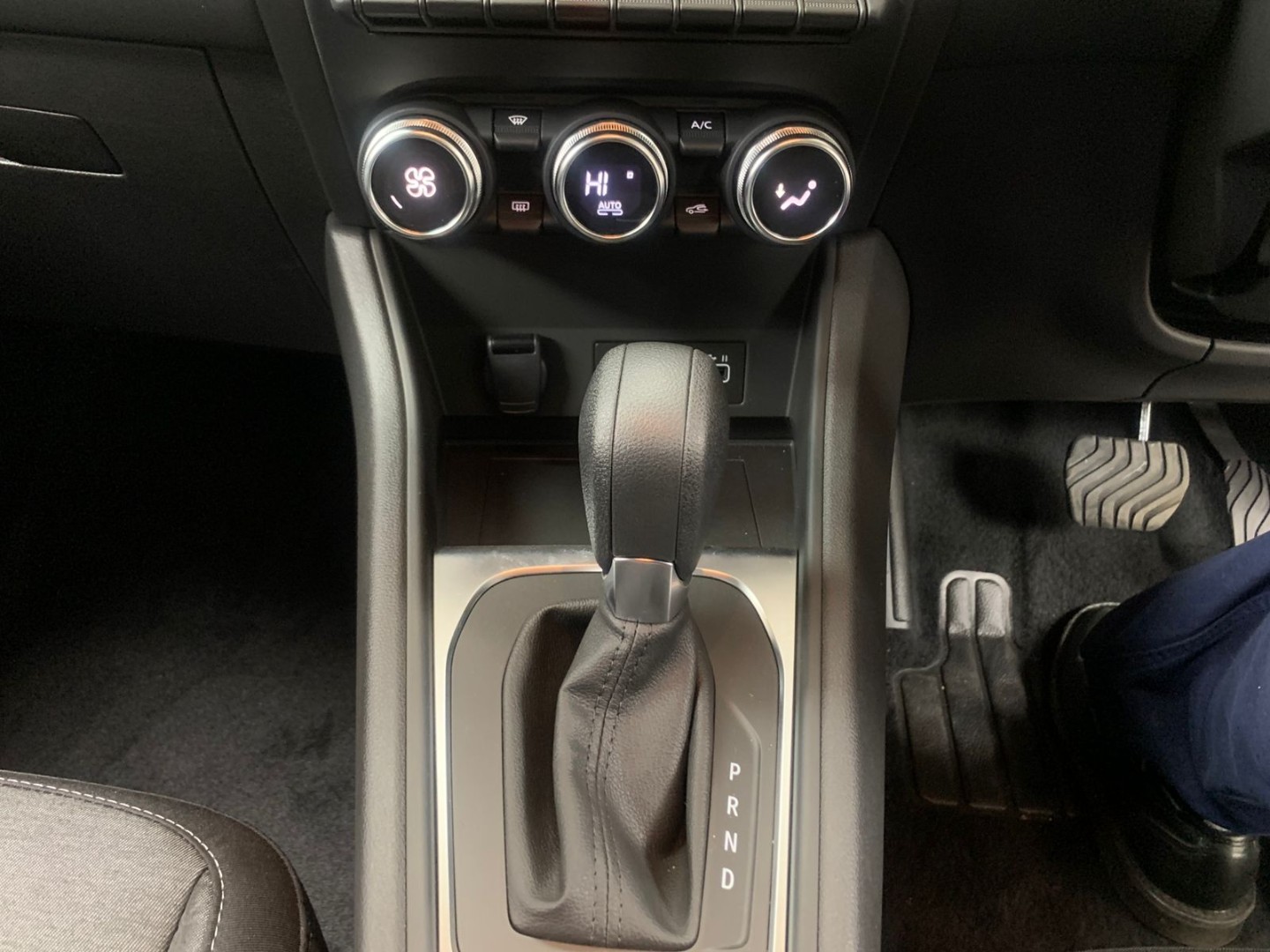 3869ee4b-8f8c-4b12-84e9-860270412c84