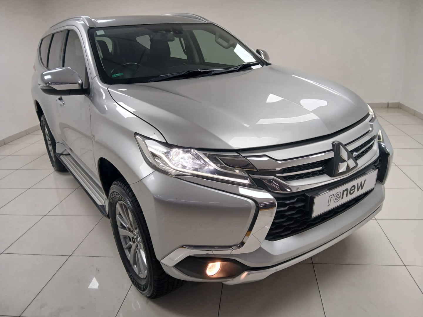 b4eb3c46-c3ff-43c6-9b54-56bf114dbf4f