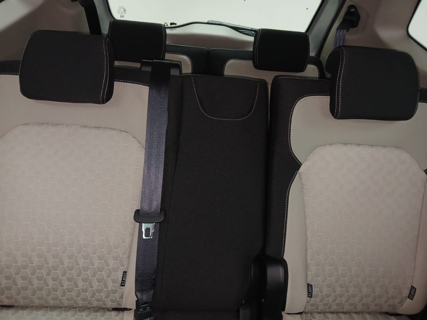 d3534ff8-ec21-4e55-a1bd-924910223540