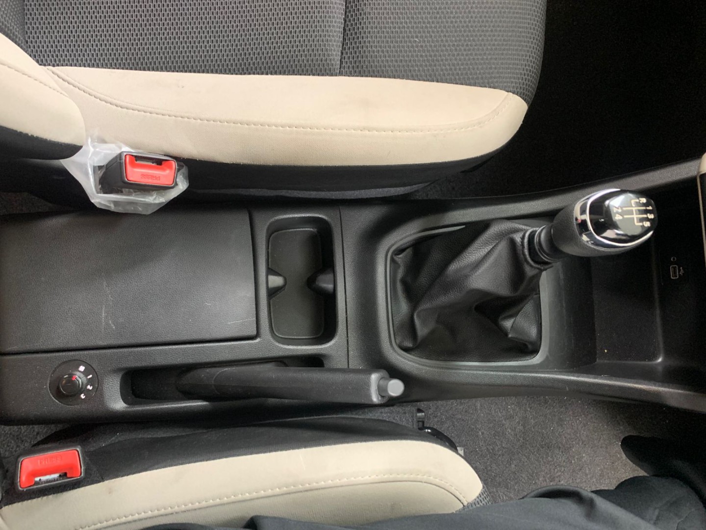 d7204848-2b79-471c-80b7-0c007d681340