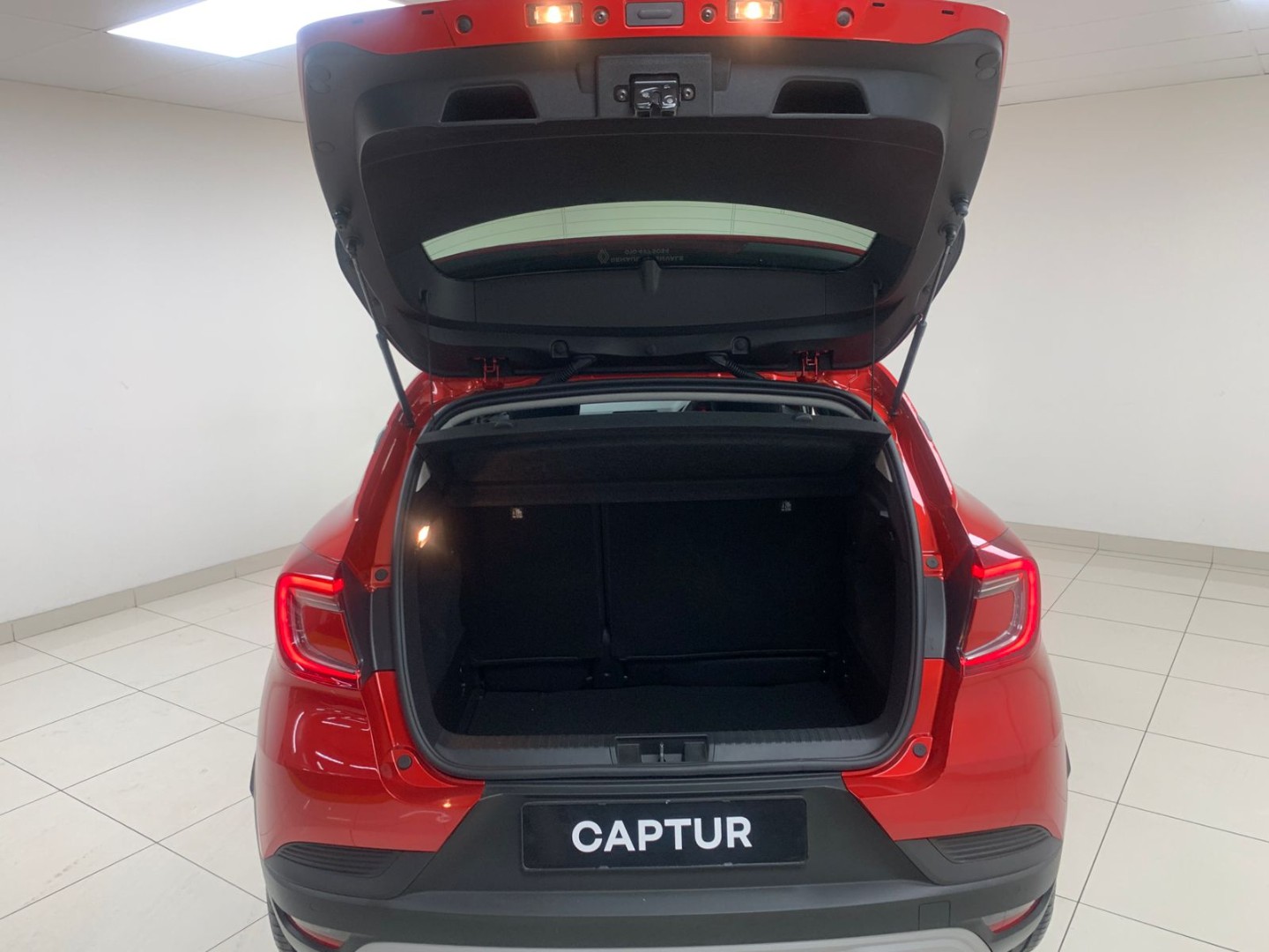 f06b09f9-67eb-4f93-b09f-09fe5e824fe3